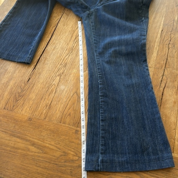 Tommy Hilfiger Women's Bootcut Jeans Blue 8 - Picture 2 of 8